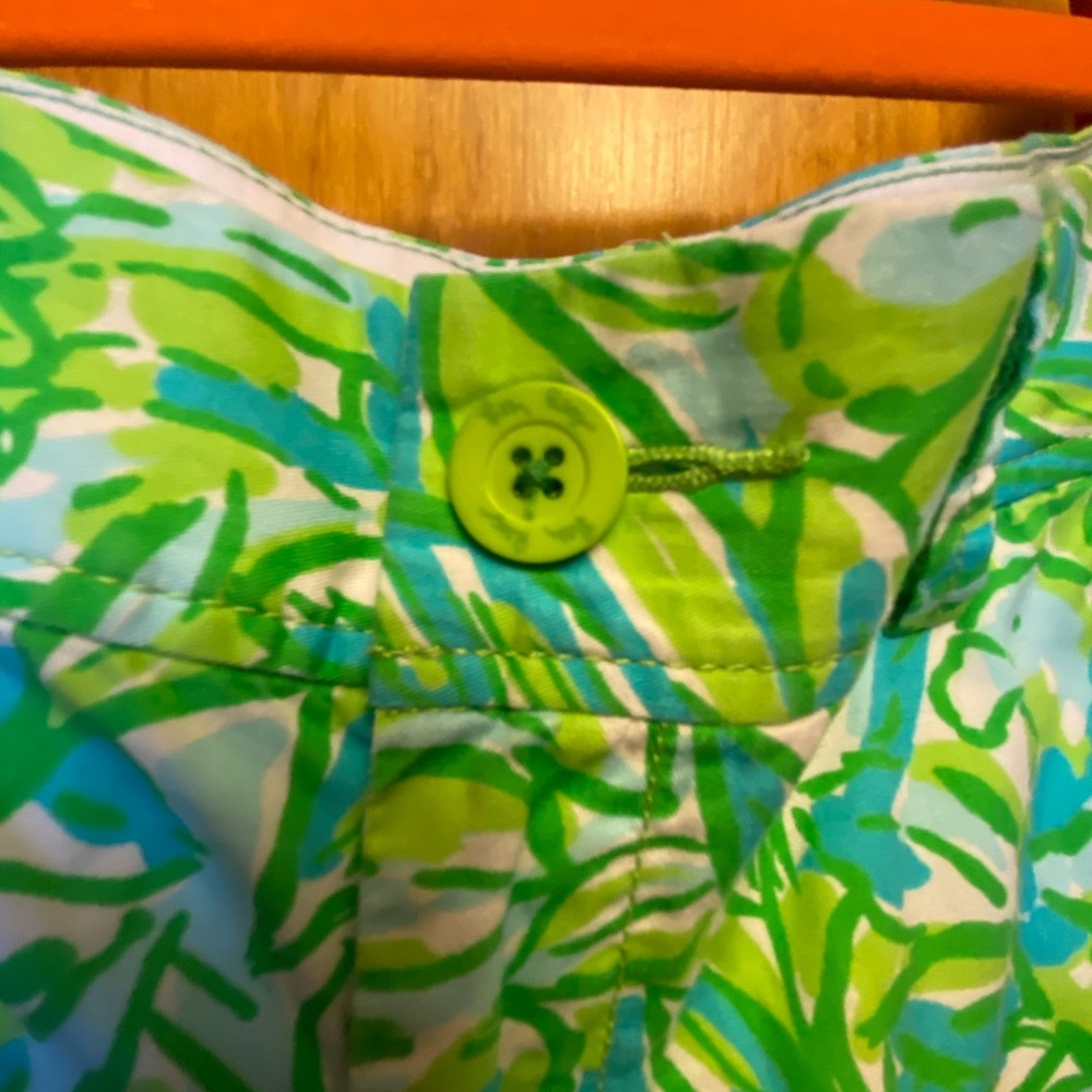 EUC Lilly Pulitzer Walsh Citrus Green Parrot shorts - Picture 5 of 8